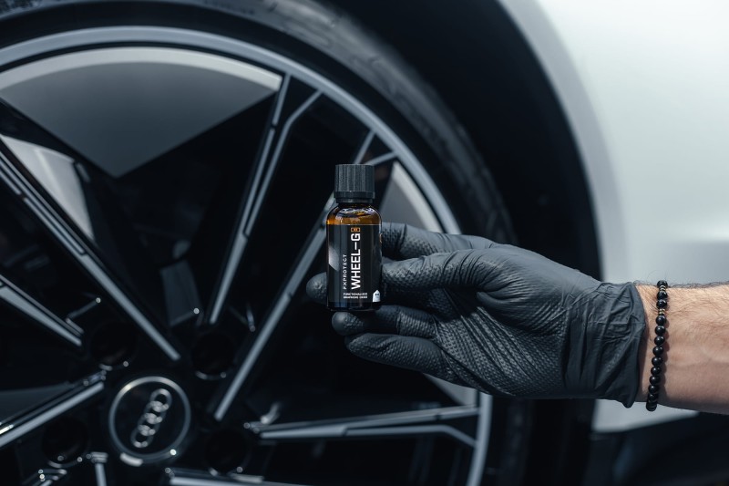 fx-protect-wheel-g-powloka-grafenowa-do-felg-1-dostepny-tylko-w-autonablask.pl_.jpg